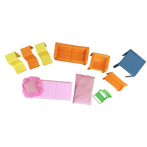 Vintage 1973 Mattel Barbie Townhouse Furniture Lot – Sofa, Chair, Table, Pillow - Picture 2 of 13