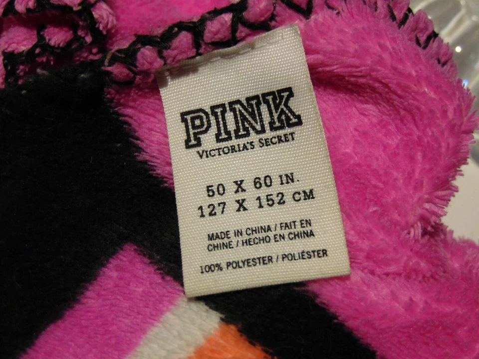 Victoria's Secret PINK Pink/Black/white Blanket Throw Fleece 50" x 60" - Image 3 of 3