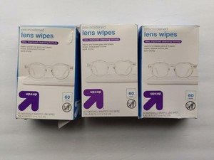up & up lens wipes