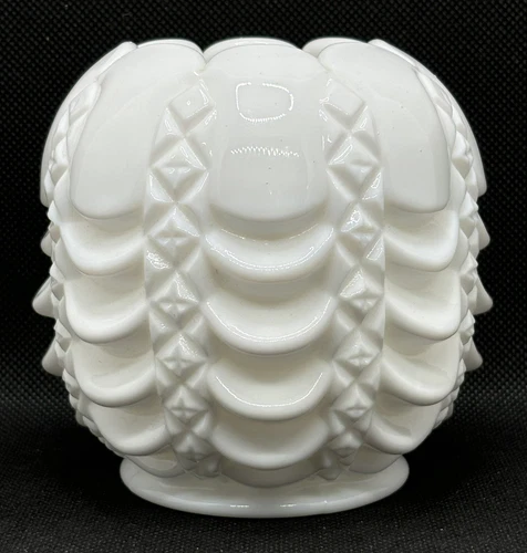 Vintage 4" Fostoria Milk Glass Rose Bowl Vase Diamond Pattern