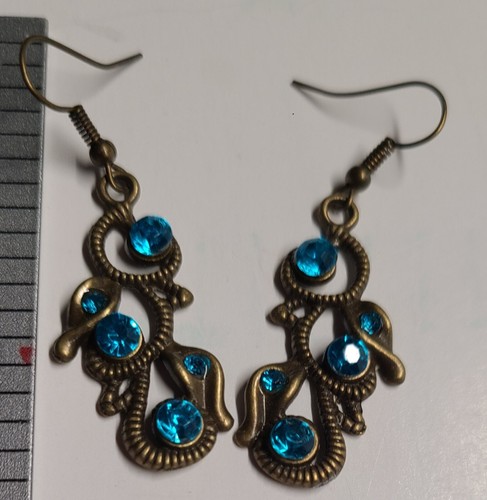 Butterfly Necklace Turquoise Rhinestones With Matching Earrings - Picture 6 of 7