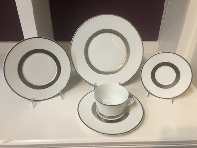 レイノー リモージュ Gala カップ&ソーサー レイノー リモージュ Gala カップ&ソーサー