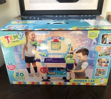 Little Tikes STEM Jr. Wonder Lab Toy with Experiments for kids New/Open Box