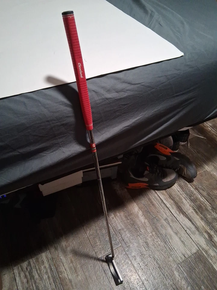 Cleveland Classic 3 Putter 35” Mens RH Brand New - Image 3 of 4