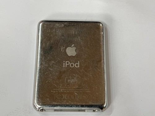APPLE IPOD NANO 3RD GENERATION 4GB BLACK (MODEL: MA978ZP | A1236) - Picture 3 of 23