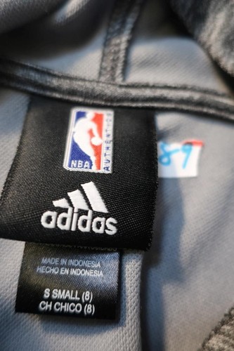 Boys Adidas Gray Knicks Hooded Tank Top S - Picture 4 of 4