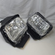 Oem Fog Light Assemblies Designed For 20032006 Silverado Avalanche Models Oem Fog Light Assemblies Designed For 20032006 Silverado Avalanche Models