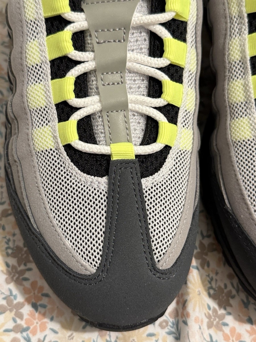 Nike Air Max 95 OG Big Bubble NEON Women's size 10 Men’s 8.5 -Brand NEW with Box — product photo 18 of 19