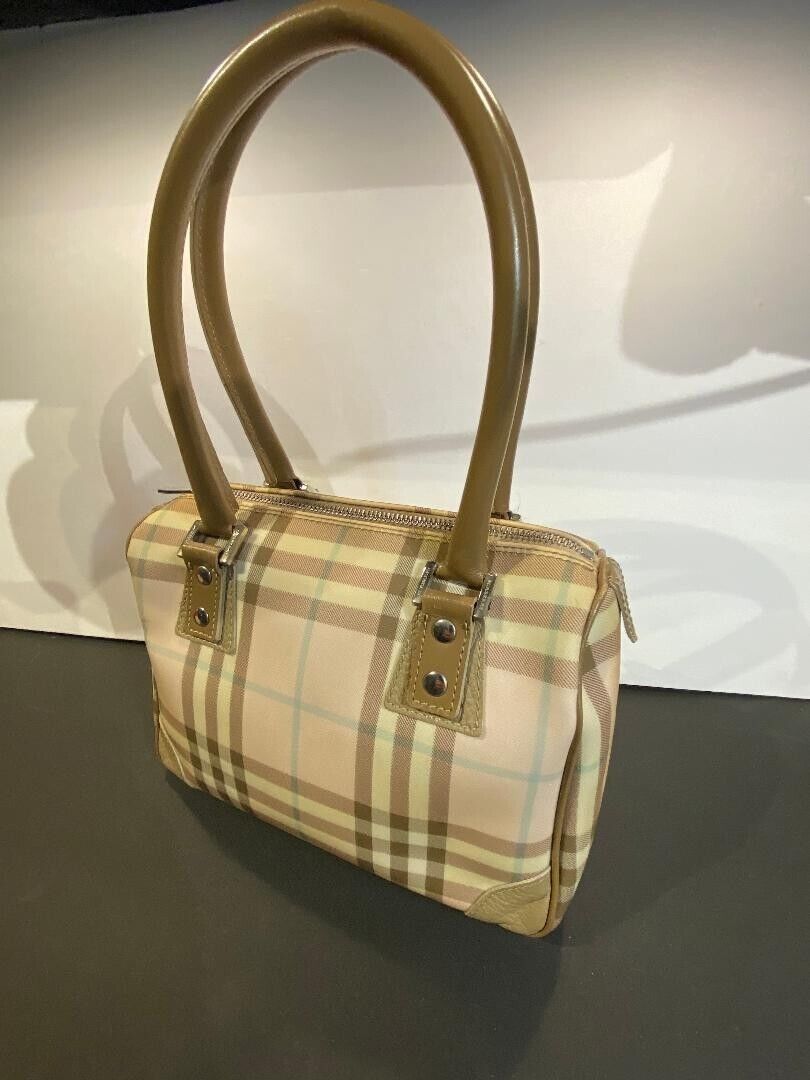 burberry handbag authentic used - image 4