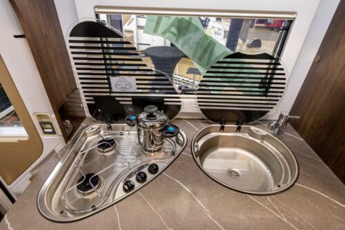 camping-car, motorhome profilé familial 5 pl en parfait état, boite auto 170CV - Afbeelding 7 van 11