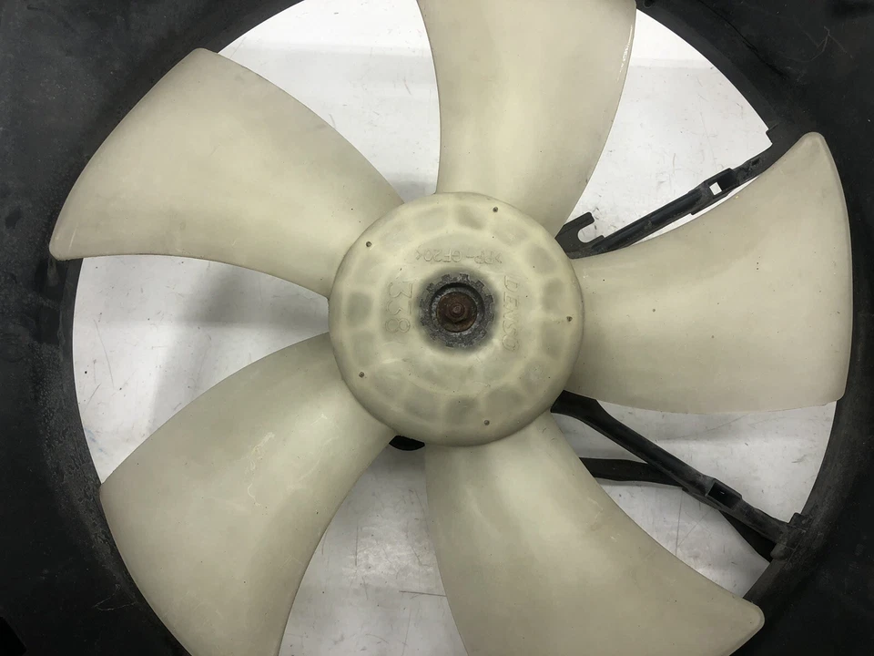 Ventilador de refrigeración radiador eléctrico lado izquierdo Toyota Solara 2000 2001 OEM 2877 Foto 2 de 4