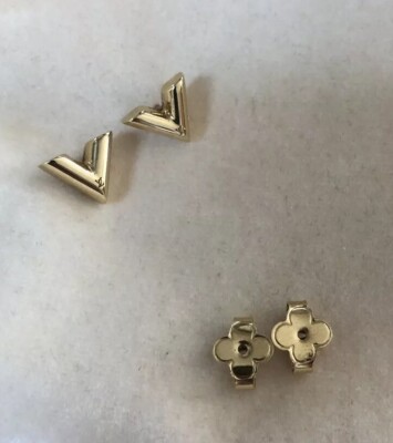 Auth LOUIS VUITTON Studs Earring Essential V Gold | eBay