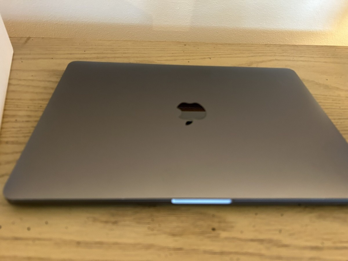 MacBook Pro 13-inch M1 2020, See Photos For Serial Number MacBook Pro 13-inch M1 2020, See Photos For Serial Number