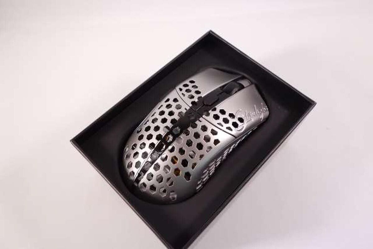 Finalmouse Starlight Pro TenZ M size Gaming mouse Silver Finalmouse Starlight Pro TenZ M size Gaming mouse Silver