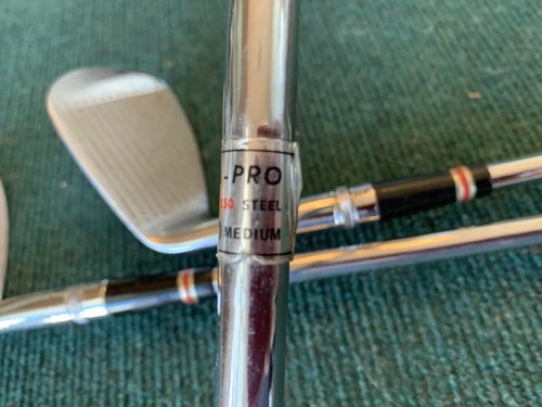 RARE MINT COND. VINTAGE SET of F&J (Fernquest & Johnson) PRO CLASSIC IRONS -2-PW - Picture 10 of 12