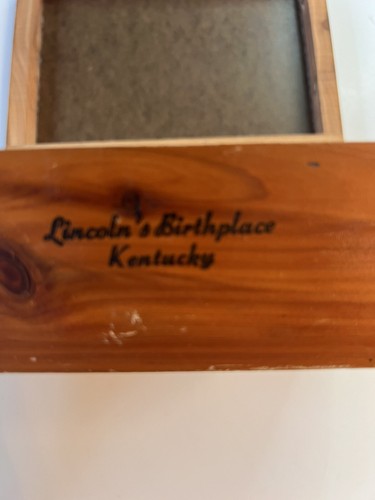 Vintage Miracle of Friendship Cedar Trinket Box  Kentucky Lincoln’s Birthplace - Picture 7 of 11