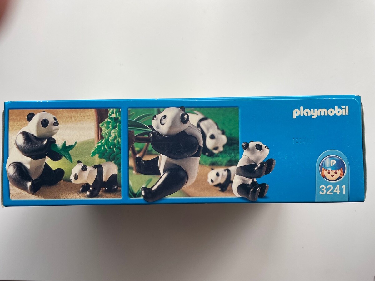 Playmobil 3241 Panda Family 2002 Made in Malta New in Box