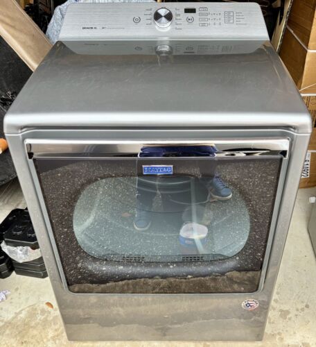 Maytag 5.3 Large Top Load Washer & Smart Dryer 8.8 Bravos XL w/ Steam Refresh