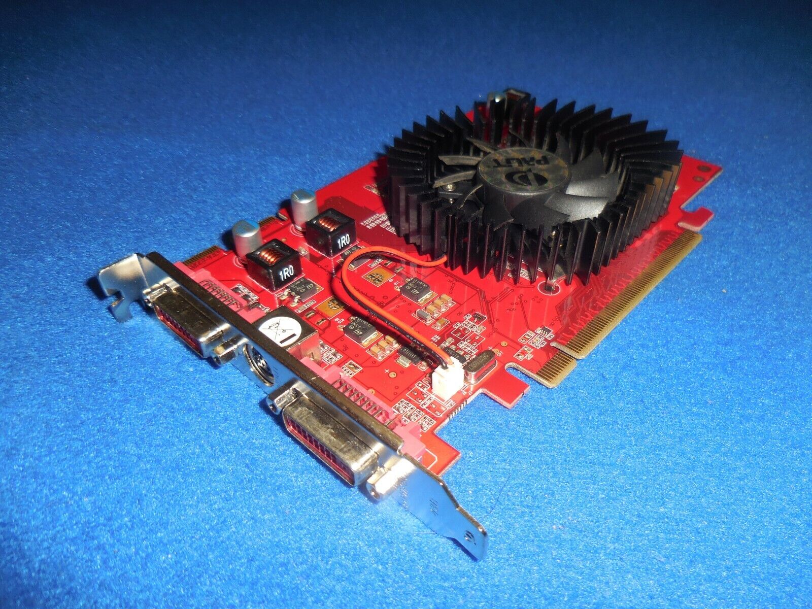 Palit Nvidia HD2600XT PCI-E 512MB DDR3 TV-OUT 2DVI Card XAE/2600XXT351-PM9026