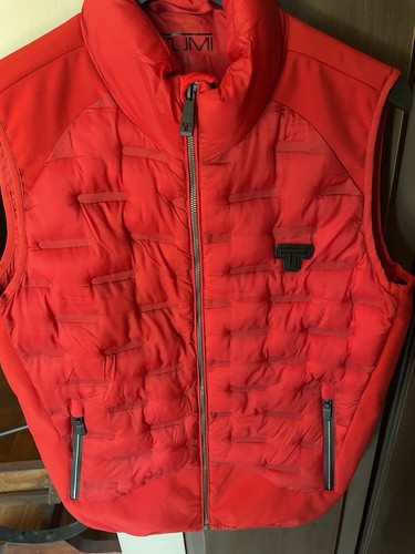 New Tumi Midweight Vest in size Red Small - Retails for $350.00 - Picture 4 of 8