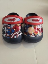 CROCS Boys Marvel x Classic Clog Shoes Size 4J Avengers Patch Excellent Condit