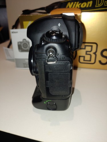 NIKON D3S FULL FRAME DSLR 12.1 MP Camera Body For parts not working - Picture 7 of 22