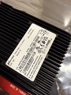 Micron 7450 PRO 15.36TB U.3 NVMe (with PCIe adapter) Internal SSD MTFDKCC15T3TFR