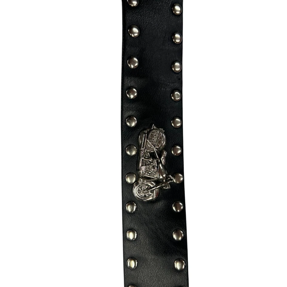 Cinturón de moto de cuero negro tachonado detalle plateado talla M 33-35 Foto 3 de 4