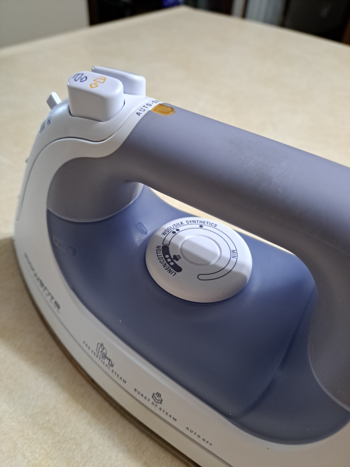 ROWENTA Steam Iron - PowerDuo DX 6700 1500w - Made in Germany