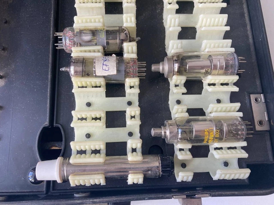 NOS - Lote de 35 tubos y válvulas de vacío amplificador Foto 3 de 4