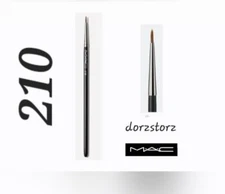 MAC  *210 EYE LINER/BROW BRUSH* / Synthetic Fiber / Brush / NEW