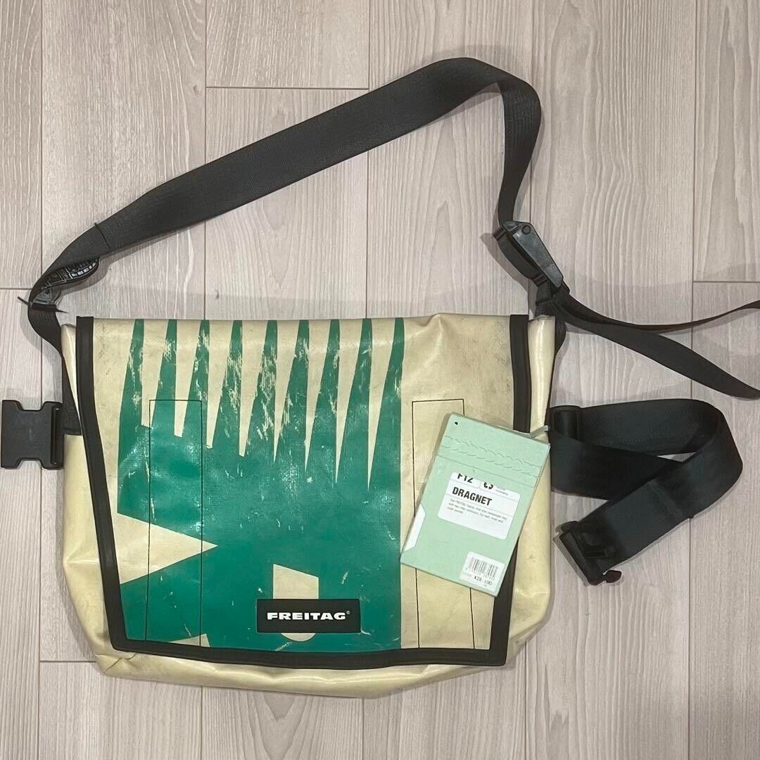 FREITAG F712 DRAGNET F-CUT BAG Blue White Crossbody FREITAG F712 DRAGNET F-CUT BAG Blue White Crossbody