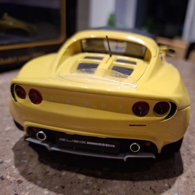 JADI 1/18 LOTUS ELISE 111S 2002 Lightning Yellow Lotus Elise