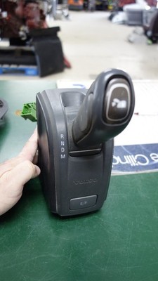 Volvo ATO2612D Transmission Electric Shifter - Used | P/N 22583043