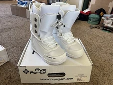 Five Forty White Rebel Unisex Snowboard Boots, Men 7, Women 9