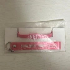 Rubber band strap lei for ive light stick