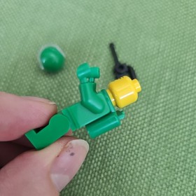 LEGO Ideas Green Classic Space Minifigure From 21109 Exo Suit
