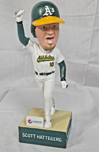 Scott Hatteberg Oakland Athletics A's Bobblehead 2012 Collector's 20 Win Streak