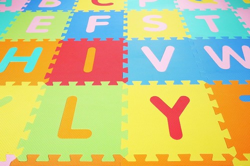 Puzzle Exercise Play Mat with EVA Foam Interlocking Tiles Non-Slip for Kids - Picture 4 of 5