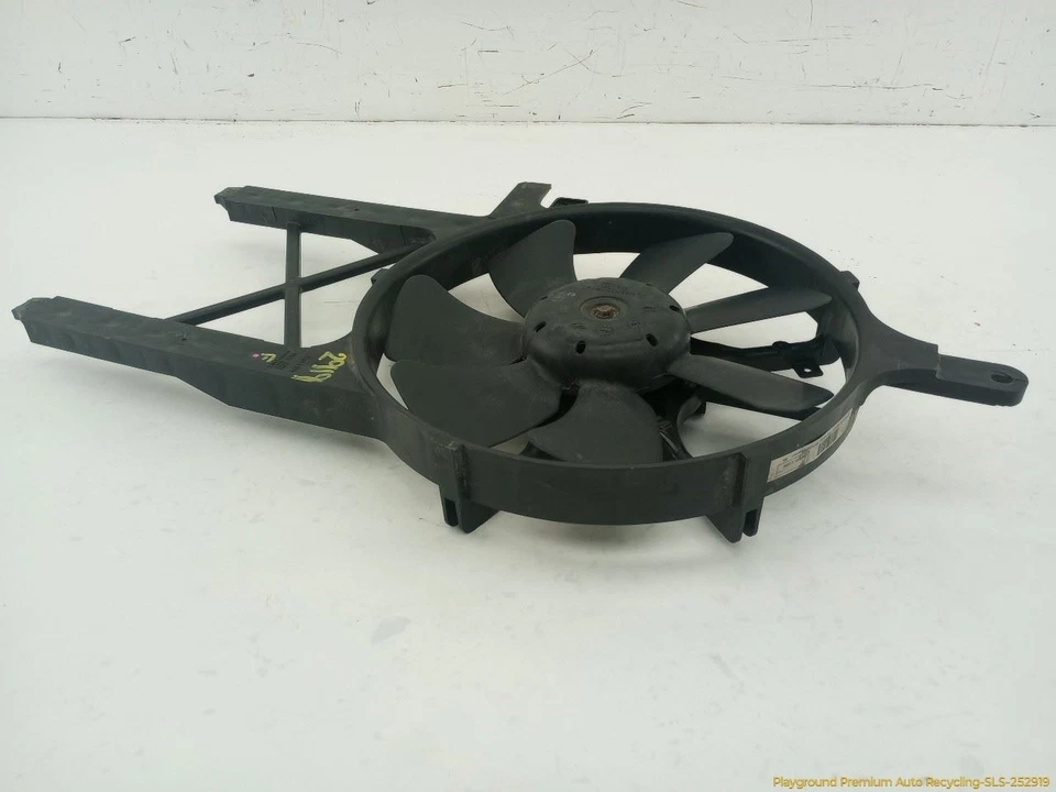 Conjunto de ventilador de radiador Nissan Xterra 4.0L 6 cilindros compatível com 2007-2015 07 - Imagem 4 de 4