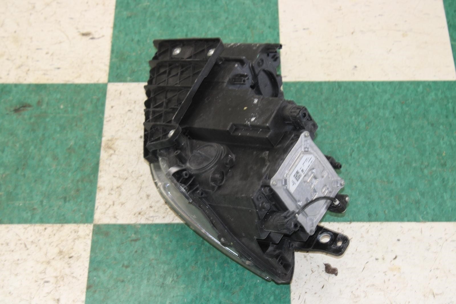 14-17 GHIBLI Xenon HID Passenger Headlight Headlamp Light Lamp Lens Factory OEM