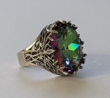 Vintage ring sterling silver 925 Size 7 Weight 7.02 g. Mystic topaz.