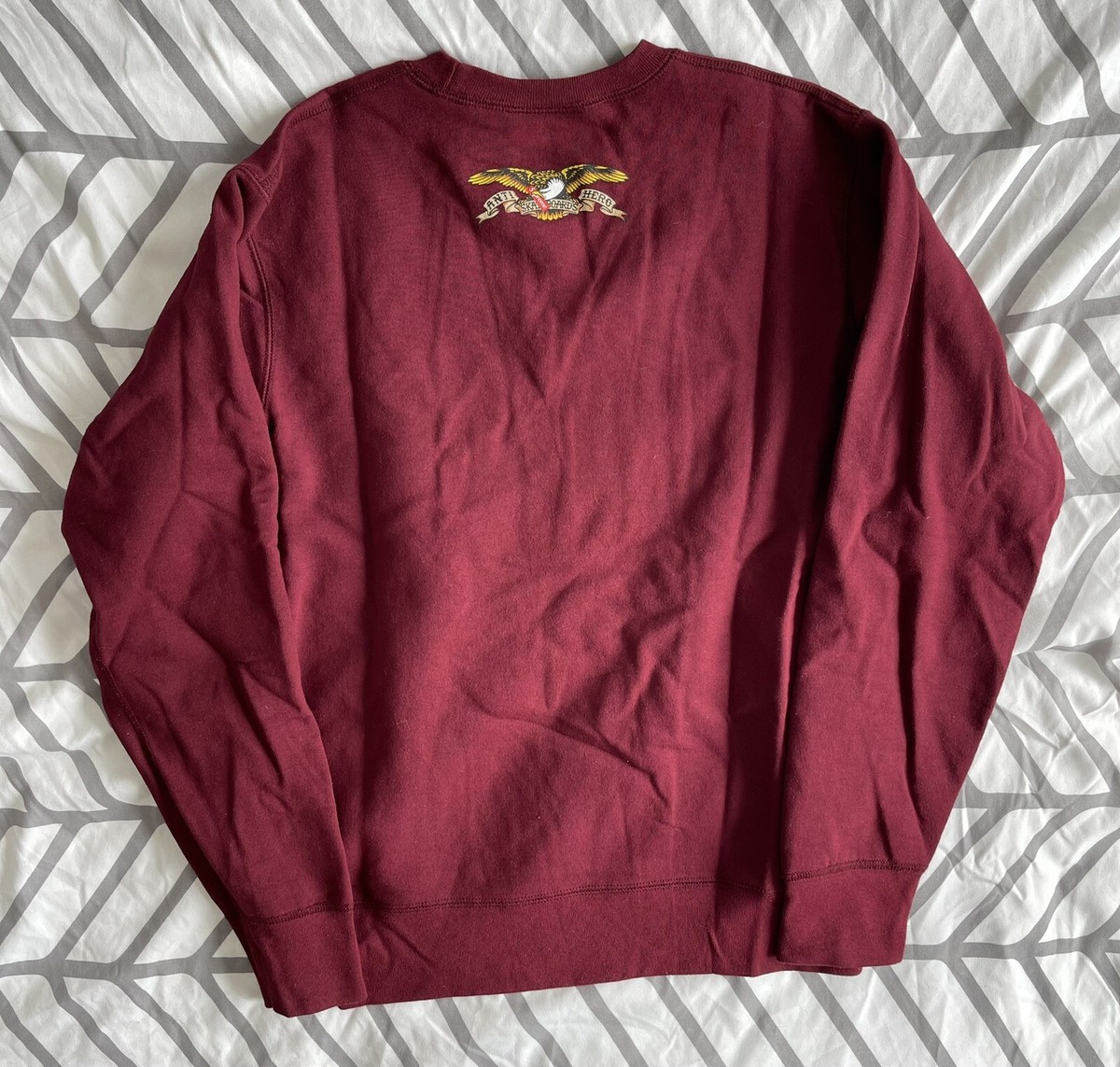 Supreme x Anti Hero Pope Crewneck Size M 100 % Authentic | eBay Supreme x Anti Hero Pope Crewneck Size M 100 % Authentic | eBay