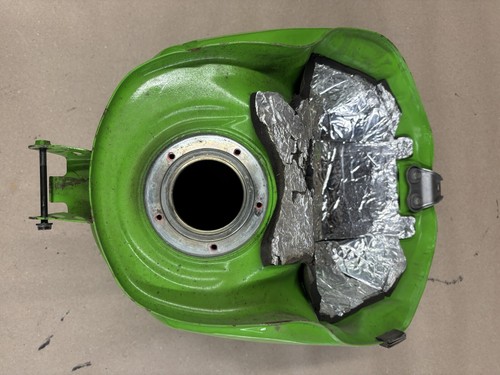 2003 2004 Kawasaki Ninja Zx6r 636 Gas Tank Fuel Cell Reservoir Petrol Oem #0071 - Picture 9 of 11