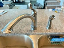Delta Brushed Nickel Kitchen Pull Out Sprayer Faucet EXCELLENT USED 4453-AR-DST
