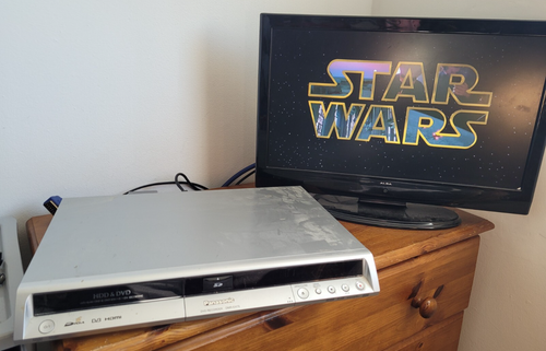 Panasonic DMR-EX75 DVD-Recorder mit Festplatte ohne Fernbedienung GETESTET UND FUNKTIONSFÄHIG