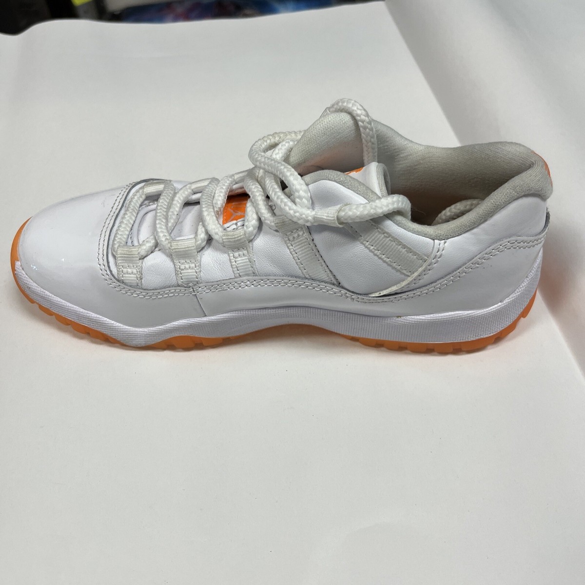 ロッツォ。 2001 Nike Air Jordan 11 XI Retro Low Metallic Silver DS Rare