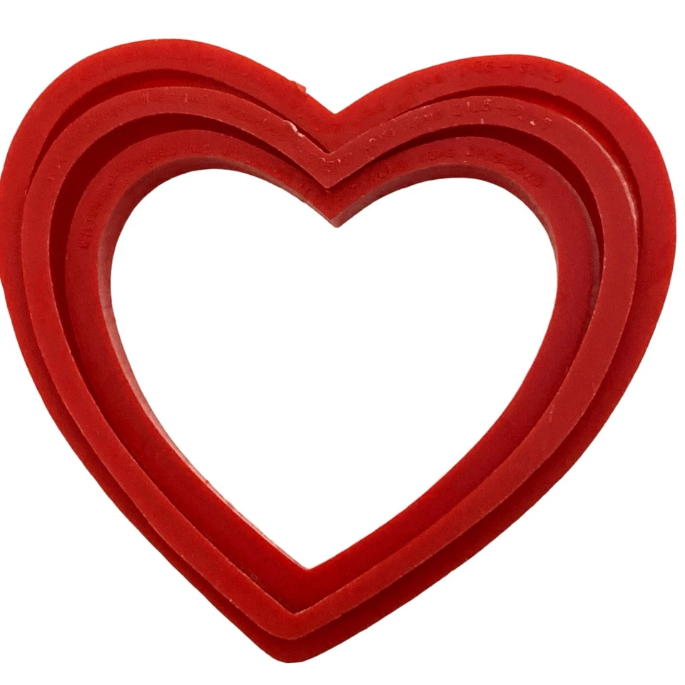 Vintage Wilton Hallmark Valentine Heart Cookie Cutters Lot Of 5 - Image 3 of 4