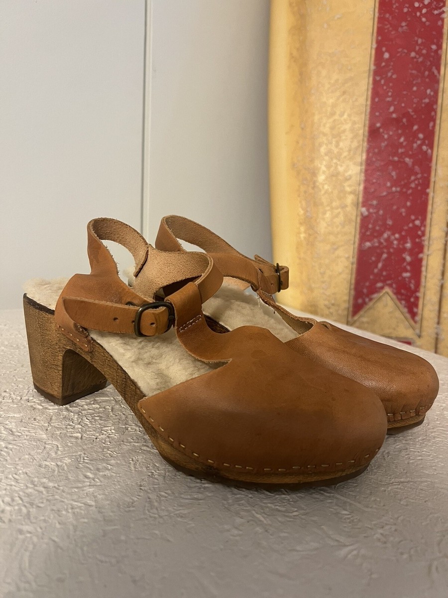 Vintage womens wooden clogs size Shoes