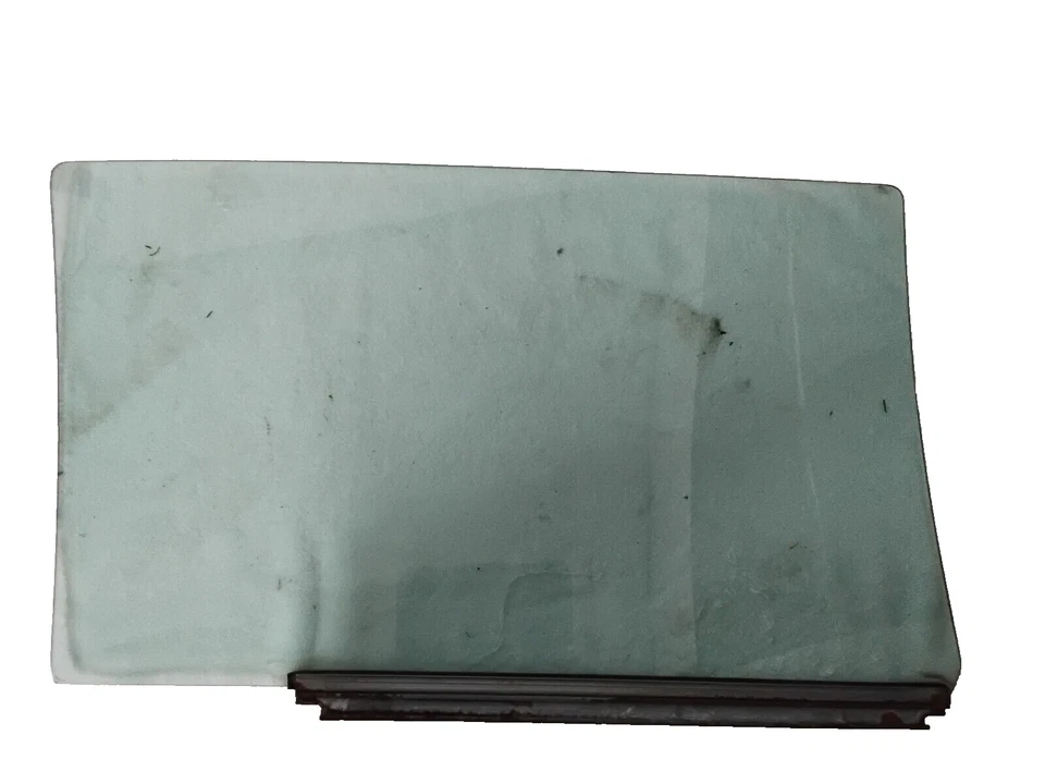 Cutlass, Skylark, Malibu, GTO. SEDÁN 2 puertas, 1968 - 1972, puerta delantera izquierda cristal Foto 3 de 4